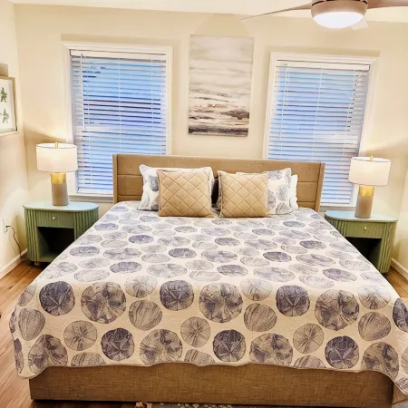 4-bedroom house in serene Avon with ocean view! Book your getaway now