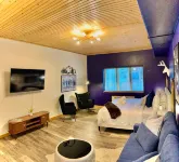 Freshly Remodeled Keystone Studio, Heated Pool, Hot tub, Walk to Gondola! - Swimmingpools