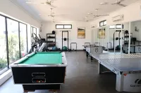 Golden Crystal Hotel