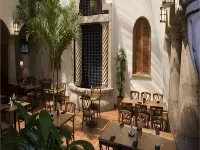 Mcm Eleganté Hotel & Conference Center - Breakfast