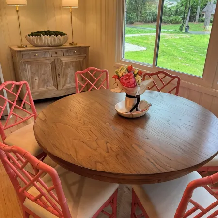 UPTOWN GIRL: FALL IN LOVE! Designer Decorated, New Renovations, Perfect Location