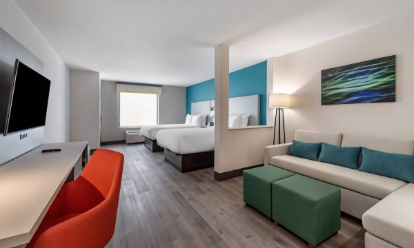 Comfort Suites Colorado Springs East - Medical Center Area
