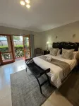 Del Roza Guest House - Parking