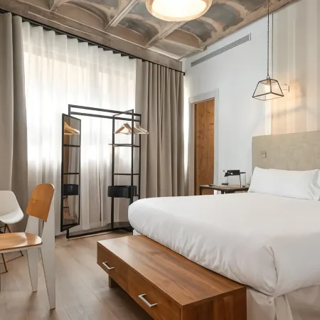 Brondo Architect Hotel Отели рядом с достопримечательностью «Собор»