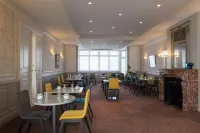 The Originals Boutique, Hôtel Normandie, Auxerre - Frühstück