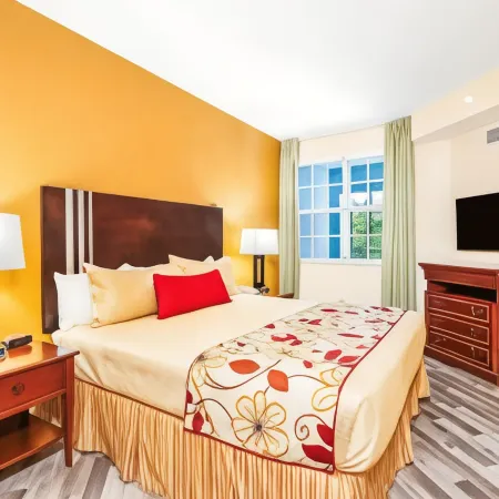 Mizner Place at Weston Town Center, Fort Lauderdale