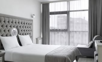 Malecon Hotel by Provence