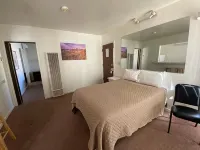Bristlecone Motel