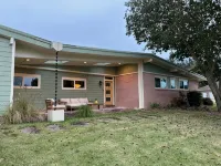 Heated Pool Home. 7 Mins to the Beach! Arcade. Perfect retreat rain or shine! - Wifi