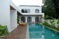 Casa Antheza Villa Jogja - Villas