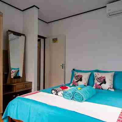 Chez Benoit Self Catering Rooms