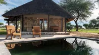 Africa Awaits Lodge & Safaris - 3 ดาว