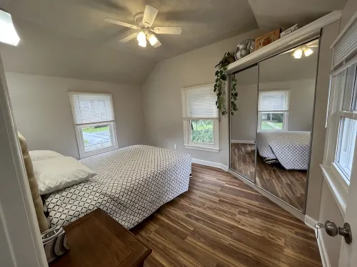 Entire 3 bedrooms/2 bathrooms fence yard, near Costco, Sam's