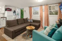Private 5 Star One Bedroom Bungalow near the Airport/Ocean and 15 min to Seattle - 3-Sterne