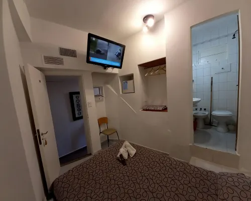 Hotel San Carlos Các khách sạn gần Ga tàu Once