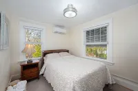 Weymouth Hill Station. Hillside cottage retreat with water views