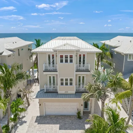 Luxury BEACHFRONT Beach House - Pool & Spa - Direct Gulf Access - Entire Home