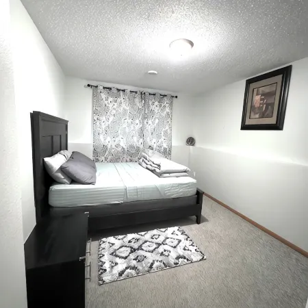 Cozy and Charming Amber Valley Haven in Fargo