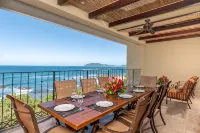Oceanfront Penthouse,Stunning Exquisitely Maintained,Amazing Sunsets, Hot Tub - 4-Star