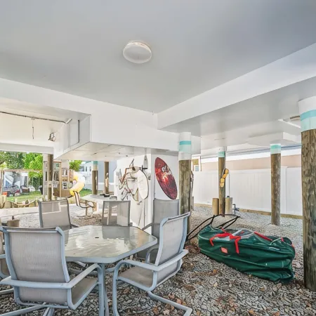 Ortley Beachside Bliss - Private Balcony - 1 Block to Beach