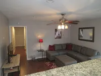 4 Bedroom Home - Great Location Sleep 9 Guest . 7 Beds - 2-Star