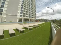 luxurious 2 bedroom beachfront apartment