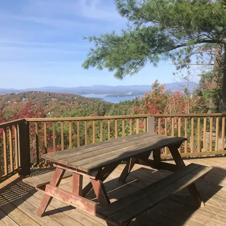 Amazing Lake & Mountain views Gunstock Ski Chalet.