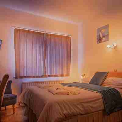 De l'Etang Rooms