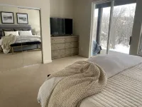 Remodeled Four Bedroom Elkhorn Condo with Open Space Mountain Views - Wifi