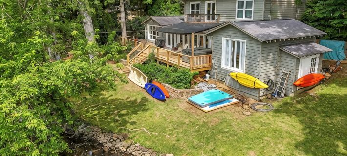 Lakefront Seclusion! - UPDATED! Dock, Hot tub, fire pit, pet friendly with fee, Hotels in Marion County