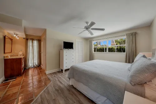 Updated and Spacious 3 Bed 2 BA Home, Heated Pool, 4 Bikes, 5 Min Walk to Beach - 2-Star