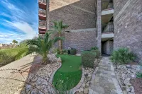 Resort-Style Lake Havasu City Condo w/ Pool! - 4-Star