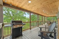 A Touch of Salt Fork.... 2 King, 3 Queen, twin bunk beds - Boutique