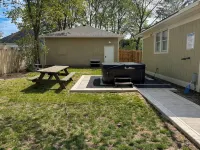 Historic Craftsman, just 8 minutes from downtown Kalamazoo. - 3-Star