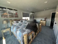 Unbelievable yurt home. 1300 sq ft.  Not your average yurt. - 3-Star