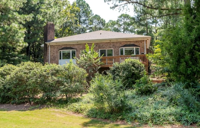Golf front home with 8 beds