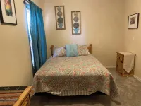 Amazing 4-bedroom: AC, WiFi, 2 car garage with river view in NW Albuquerque - Jacuzzi