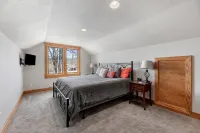 Stay in this beautiful 1905 Craftsman Bungalow. - 4-Star