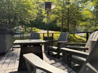 Spacious Newly renovated house with Hot tub, Game Room, Fitness room and more! - Boutique