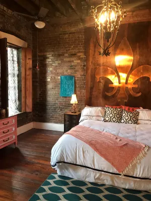 Historic Speak Easy Loft with Water Views in Downtown Vicksburg - 4 étoiles
