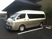 Zekuu - parking
