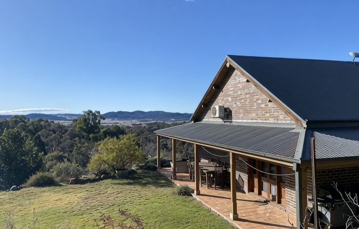 Snowy Mountains - Cottage on Acres - Dog Friendly