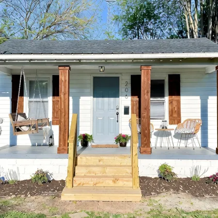 Cute Boho Country Bungalow in Central Franklin KY