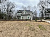 New! Charming New Modern 4/2.5 Home in Clemson SC - Just 5 minutes to Clemson U - 4-Star