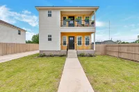Brand New & Just 6 mins from Baylor/Magnolia/Downtown Waco! - balcony