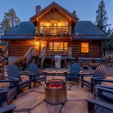 Modern Rustic Cabin – Whispering Pines, Wildlife, Trails, 5-Acres & Starry Skies
