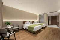 Yining Boyue Shengtin Hotel - Mountain view