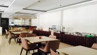 Hotel Agung Biak - 2-Star