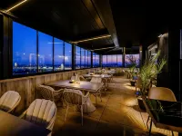 Elitte Inn & Suites Hotels near Carrefour Orhideea