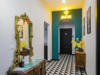 Nuccia Urban Loft Hotels near Materdei